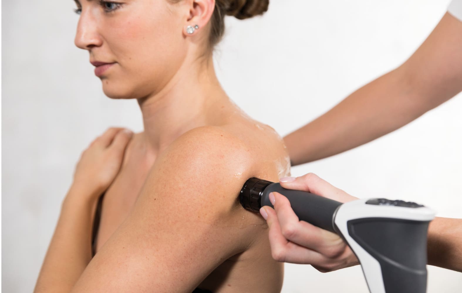Shockwave Acer House Practice 2 Osteopathy treatment in Acer House Practice